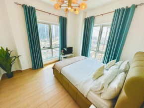 Diamond Classic - 2 Bedroom Holiday Apartment - Dubai Marina